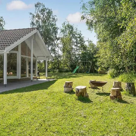 Дом отдыха In Vaeggerlose With Sauna *